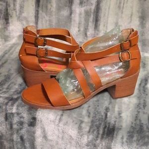 Strappy wedge sandals
